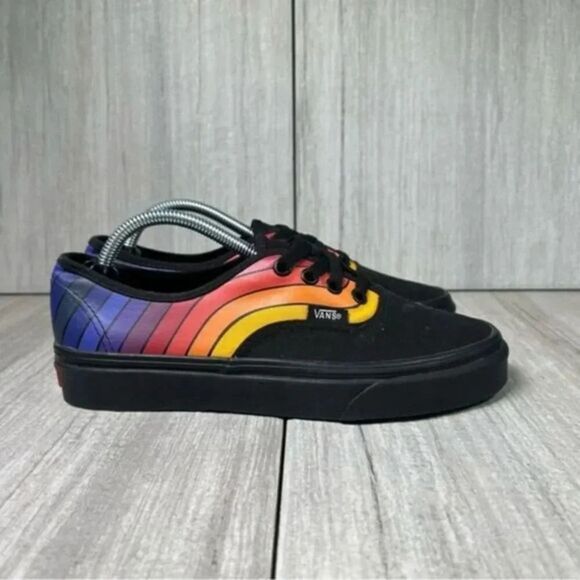 Vans Authentic Refract Rainbow Sunset Stripes Lace Up Sneaker Women’s Size 7 - Picture 1 of 10
